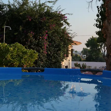 Ada * Лепорано