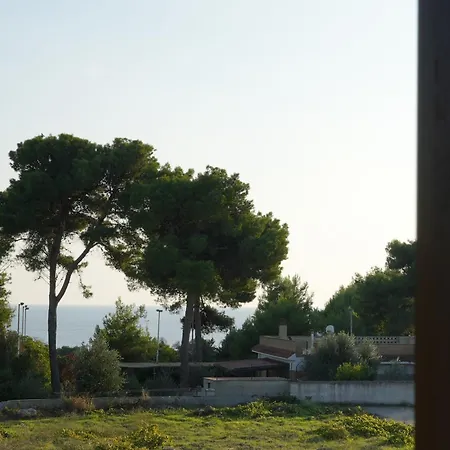 Ada Villa Leporano