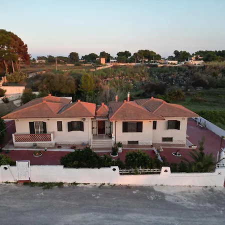 Villa Ada Leporano